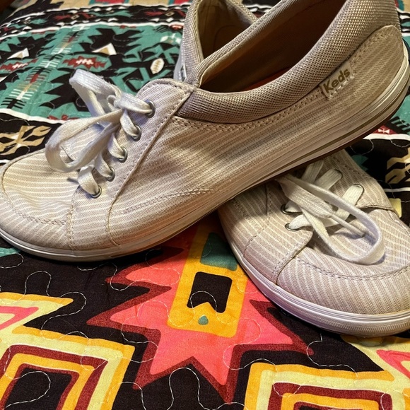 ⭐️3 FOR $12- Keds Tennis - Picture 2 of 3